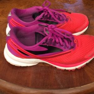 Brooks Launch size 7.5
